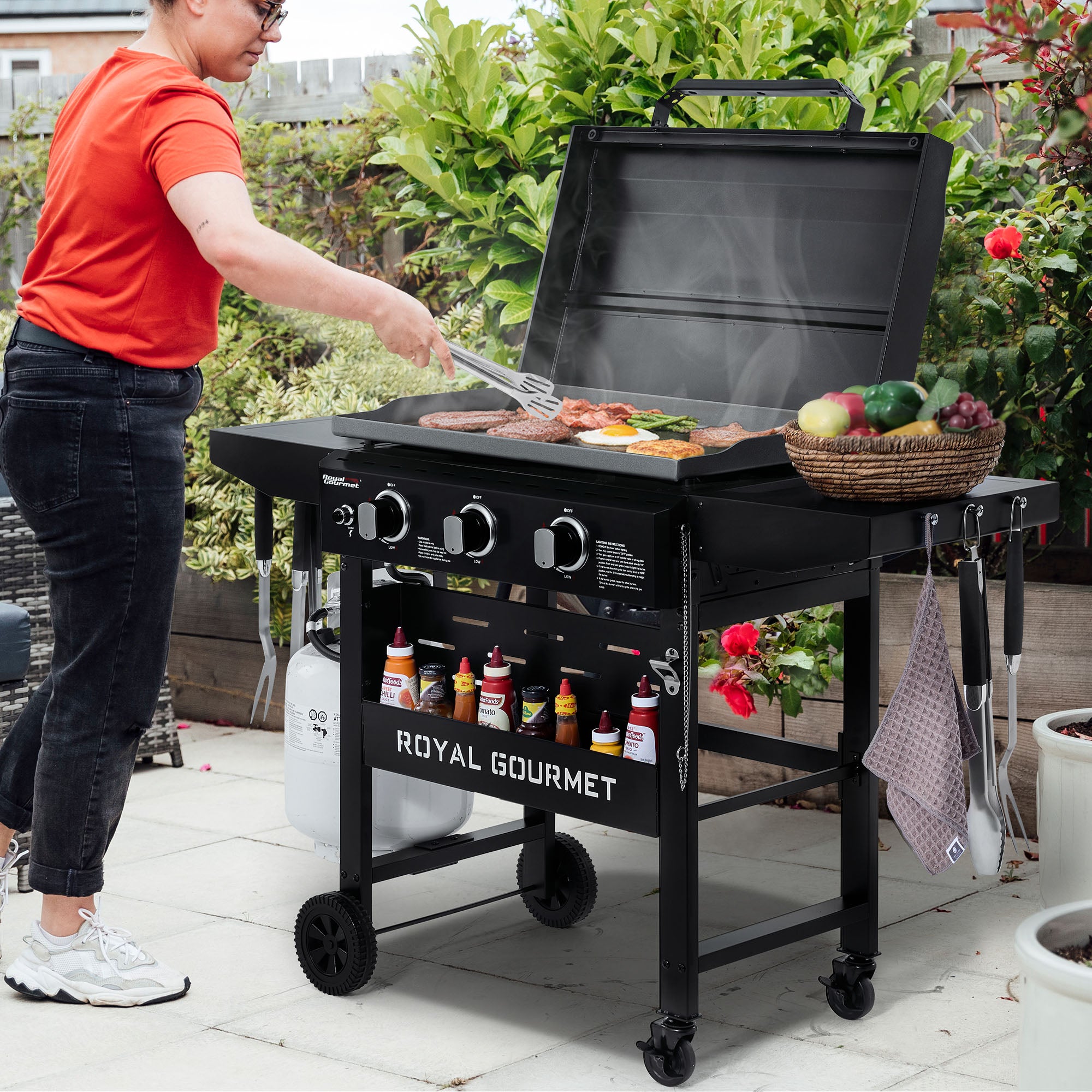 Royal Gourmet GB3000PB 3-Burner Gas Griddle with Hood | 39,000 BTU